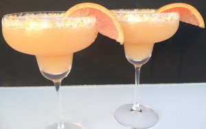 Red Grapefruit & Honey Margarita {Cinco de Mayo}