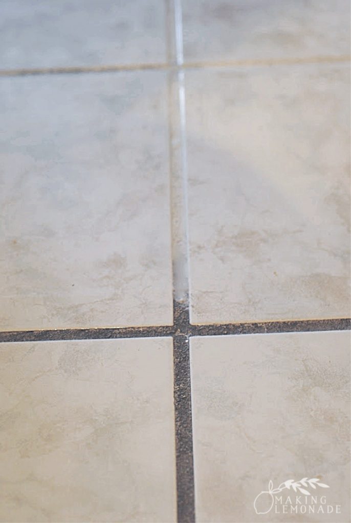 how to clean grout with vinegar
