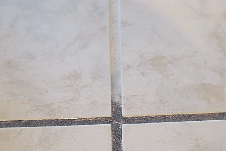 Tricks For Cleaning With Vinegar, How To Clean Grout Between Ceramic Floor Tile