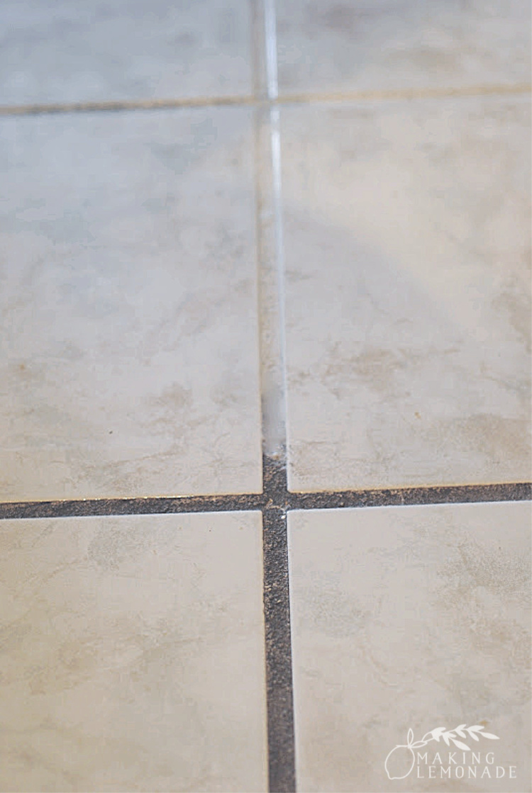 how to clena grout with vinegar