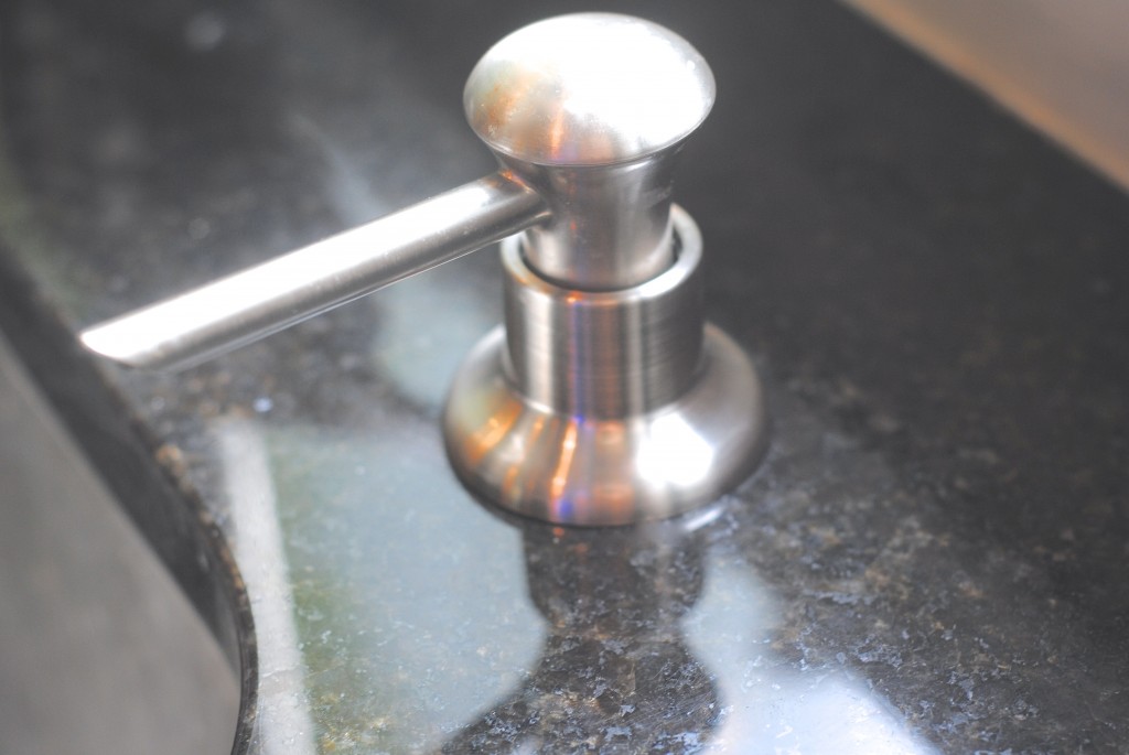 8 AMAZING Uses for HomeRight Steam Cleaning Machine: how to sanitize kitchen faucets