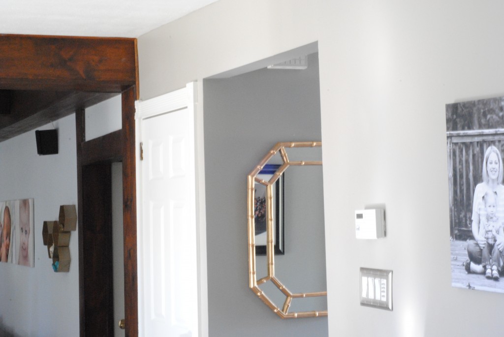 Mirror wall for light