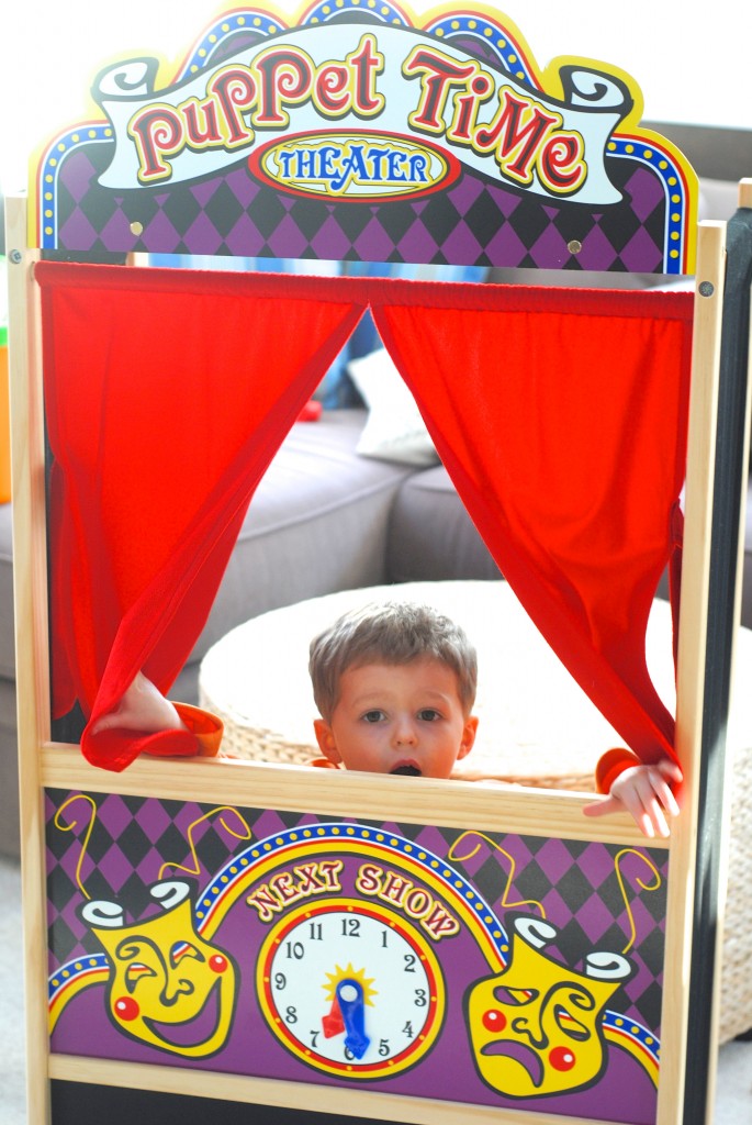 How to Make a Puppet Theatre for Children: DIY Tutorial