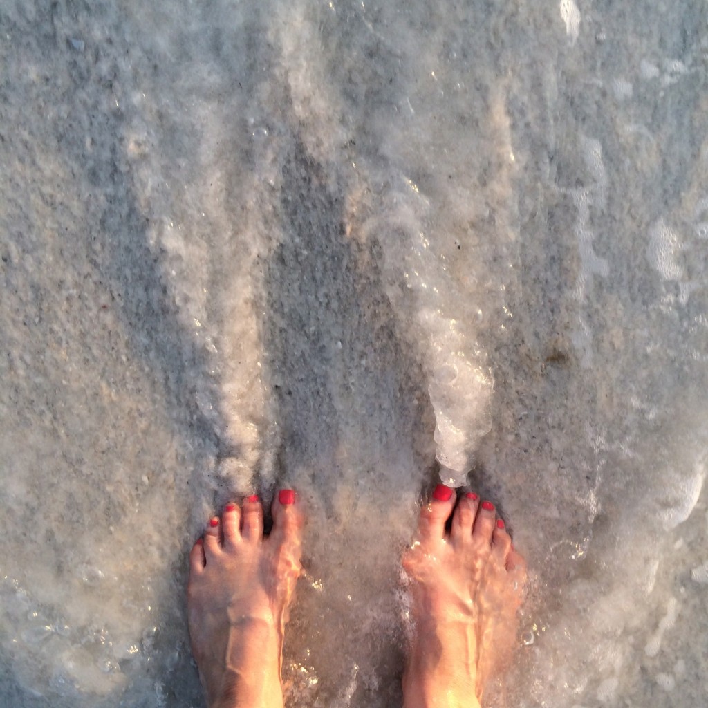 Beach toes