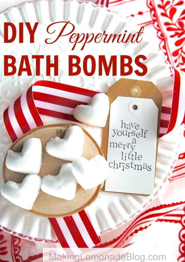 DIY Peppermint Bath Bombs {Homemade Gift Idea!)