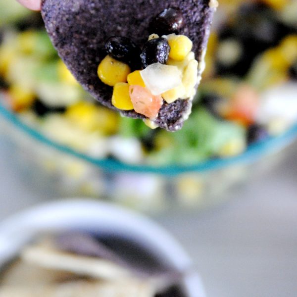 OMG this Cowboy Caviar dip recipe looks amazing and so easy to make for my next summer cookout!