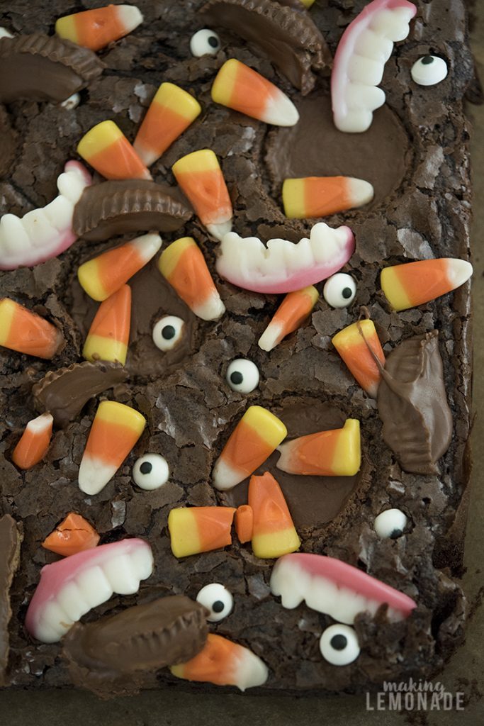 These Halloween brownies look so good and use a boxed brownie mix! Making these Monster Mash for our next Halloween party!