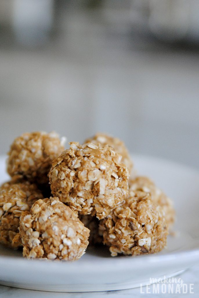 AMAZEBALLS! These gluten-free no-bake energy balls are the perfect healthy snack or breakfast on-the-go. Making these today!