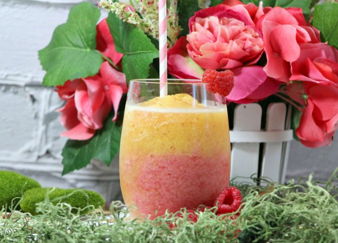 Raspberry Peach Smoothie from Happy Mothering