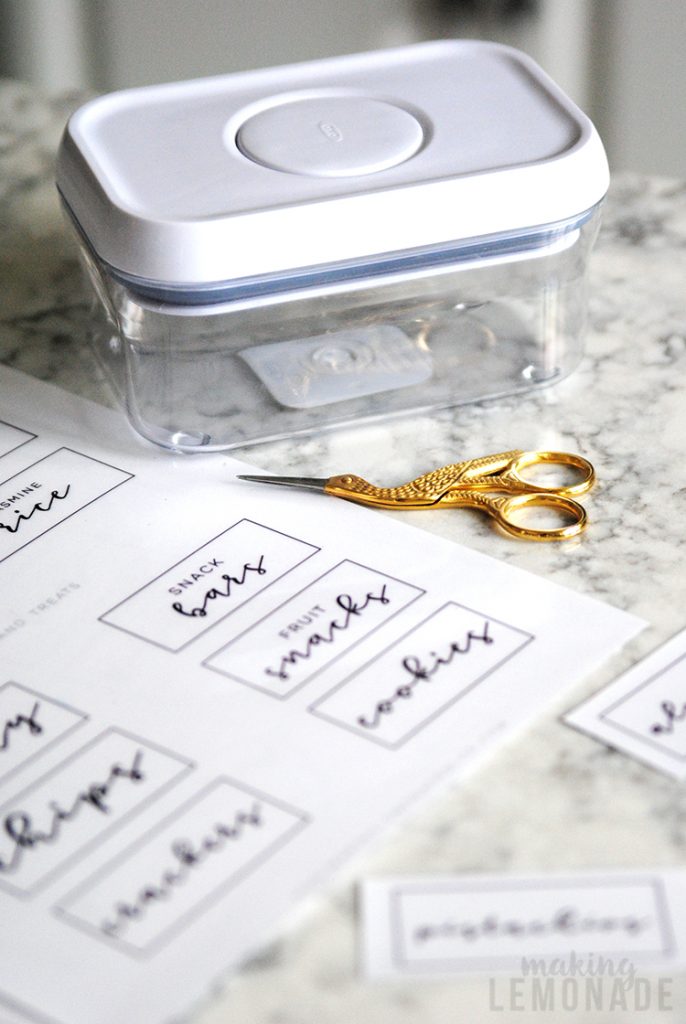 labels with gold scissors