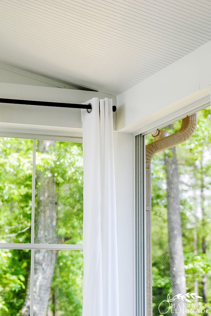 Your Porch With Outdoor Curtains, How To Hang Outdoor Curtains