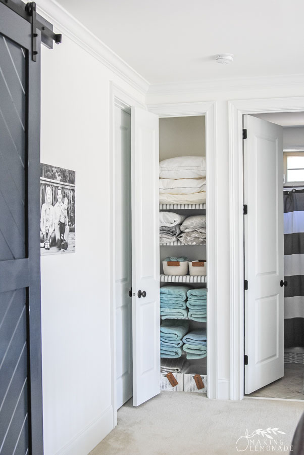 How To Organize Your Linen Closet Beautifully Making Lemonade - Standard Size Of A Bathroom Linen Closet