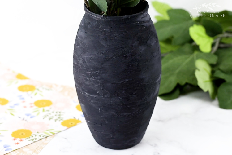 DIY Faux Black Vase
