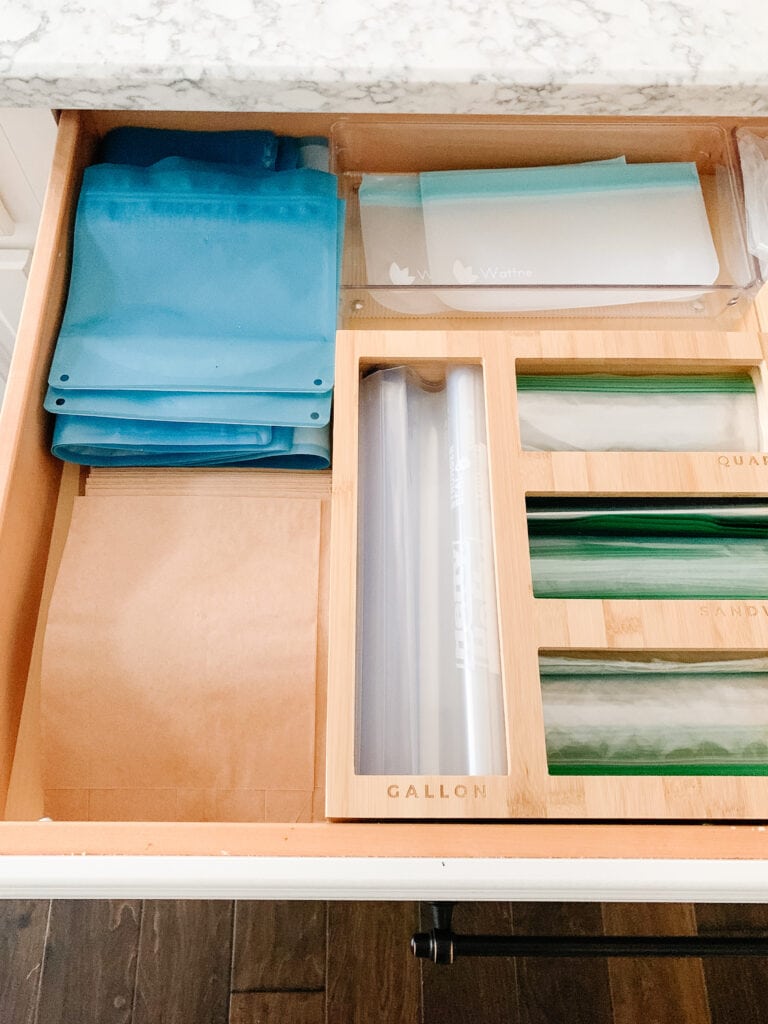 sandwich bag dispenser in drawer